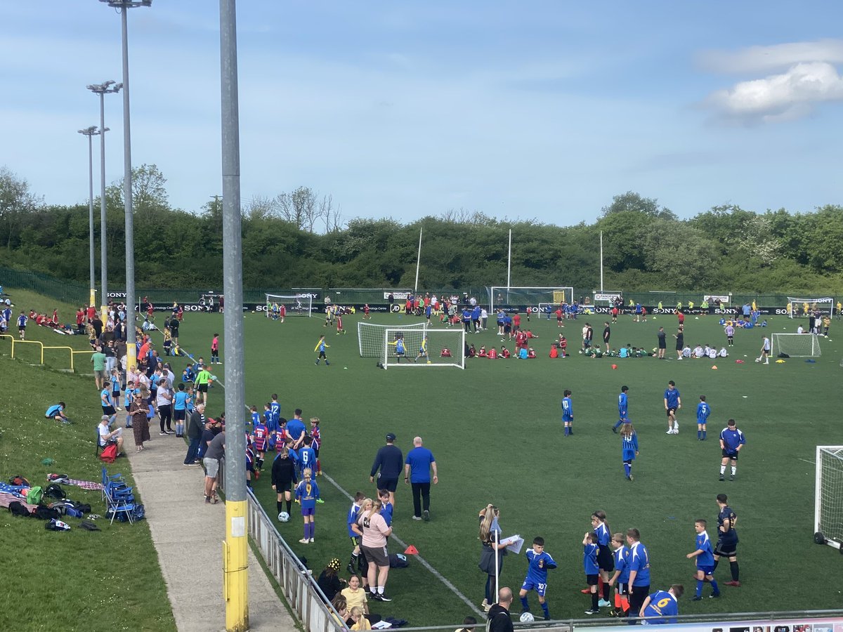 BridgendColFootball (@bridgendcolleg2) on Twitter photo Another opportunity for our students to support the Community & put so many life skills into practice by helping <a href="/ApolloTeaching/">Apollo Teaching</a> primary school festival <a href="/PenybontFC_/">Penybont FC</a> . 48 primary schools supported by so many parents. <a href="/BridgendCollege/">Coleg Penybont | Bridgend College</a> Another opportunity for our students to support the Community & put so many life skills into practice by helping <a href="/ApolloTeaching/">Apollo Teaching</a> primary school festival <a href="/PenybontFC_/">Penybont FC</a> . 48 primary schools supported by so many parents. <a href="/BridgendCollege/">Coleg Penybont | Bridgend College</a>