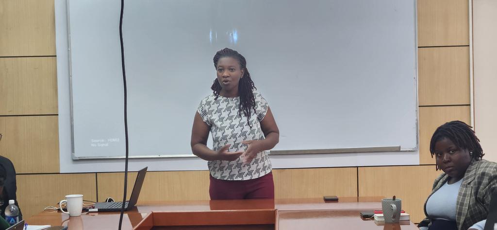 Leading the charge in HIV prevention research! @annamiti1, IAS Vaccine Enterprise Fellow 2023-2024, shares insights on the latest developments in HIV prevention vaccine research. #HIVPrevention #VaccineResearch #IASFellow @gwarisam @HIVpxresearch @munyabless @hifczimbabwe