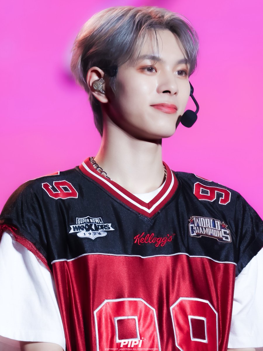 𝟮𝟰𝟬𝟱𝟭𝟬 𝗞𝗖𝗢𝗡𝗦𝗧𝗔𝗚𝗘 𝗵𝗾

🐱✨️

#福田歩汰 #DXTEEN @official_DXTEEN
#KCON2024JAPAN #KCON #ぴぴカメ