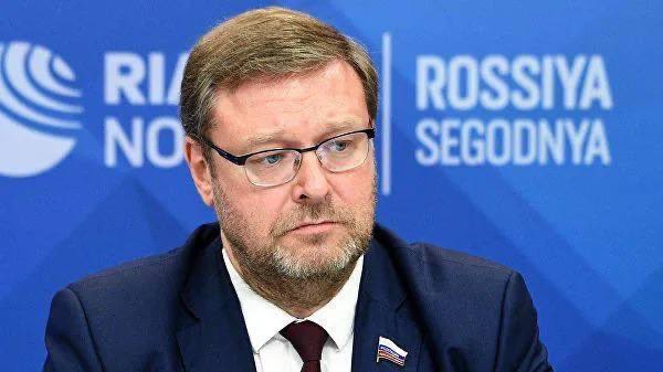 Kosachyov, Vice-Speaker of Russia's Federation Council, likened Baltic foreign ministers' participation in protests in Tbilisi to Victoria Nuland distributing cookies during the Maidan protests in Kyiv. He underscored the parallel as a disregard for diplomatic protocol and an