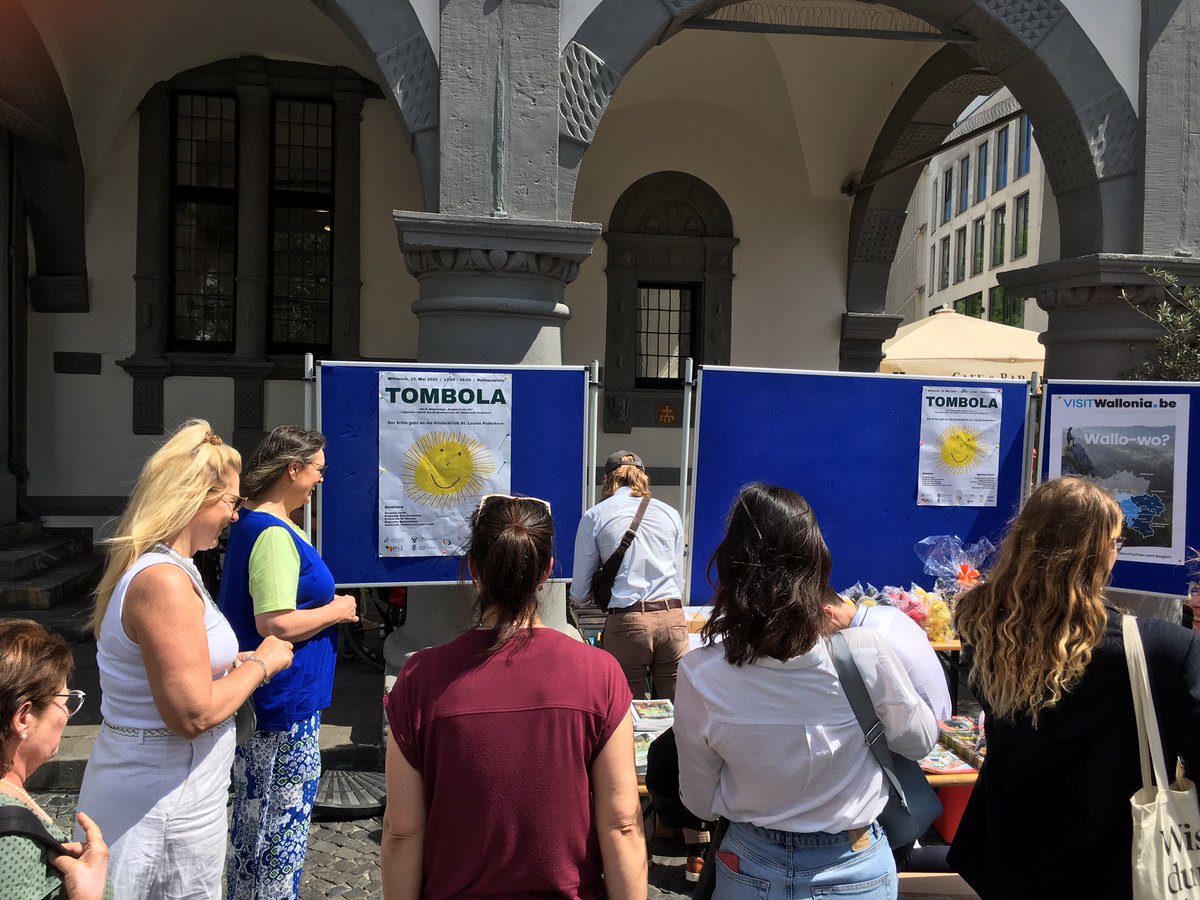 Impressionen von der gelungenen Tombola-Aktion im Rahmen des gestrigen Belgientags 
#belgien #visitwallonia #belz #upb