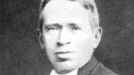 #NewEntries Celtic Football & Athletic Club was inaugurated in 1887 as a charitable fundraising vehicle &  recreational resource for local Catholics. Fr Walfrid Kerins advocated for the name Celtic to encompass both an Irish & Scottish identity. dib.ie/biography/keri… #DIBLives