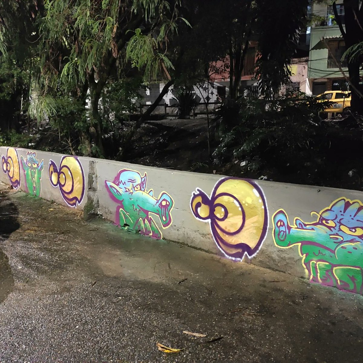 tajasoft_'s tweet photo. GM mfers @laplagainvade #aliengang #sposho #lastnight #nftarti̇st #silbon #Medellín #APC #streetart #graffiti #grafire #NFT https://t.co/tObtcutFVV