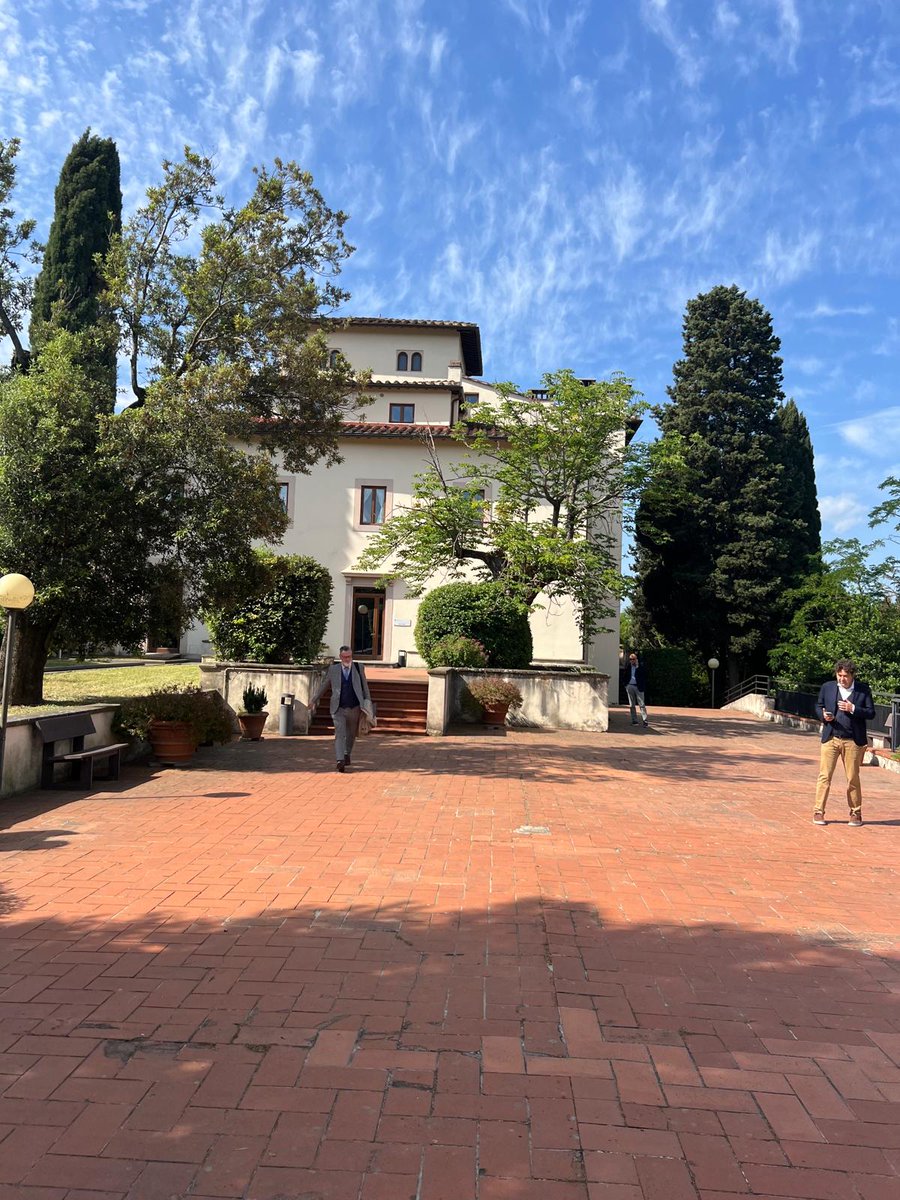 Oggi al Centro Studi Cisl di Firenze, seminario di storiografia e cultura sindacale 'La Cisl tra modelli di rappresentanza e cultura della partecipazione'. Restare vivi, non smettere mai di imparare. #ilsindacatoutile