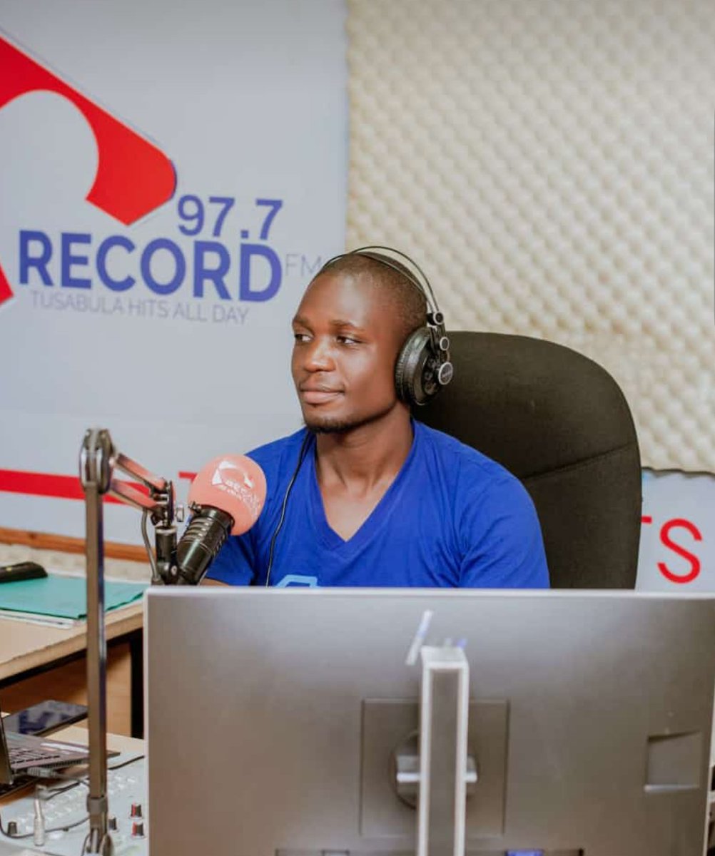 RecordFm977's tweet photo. Drop your favorite tune in the comments section, and  @djnicknicholas will play it for you. Let's keep the music flowing. 

#XThursday https://t.co/HWa1I1jfCY