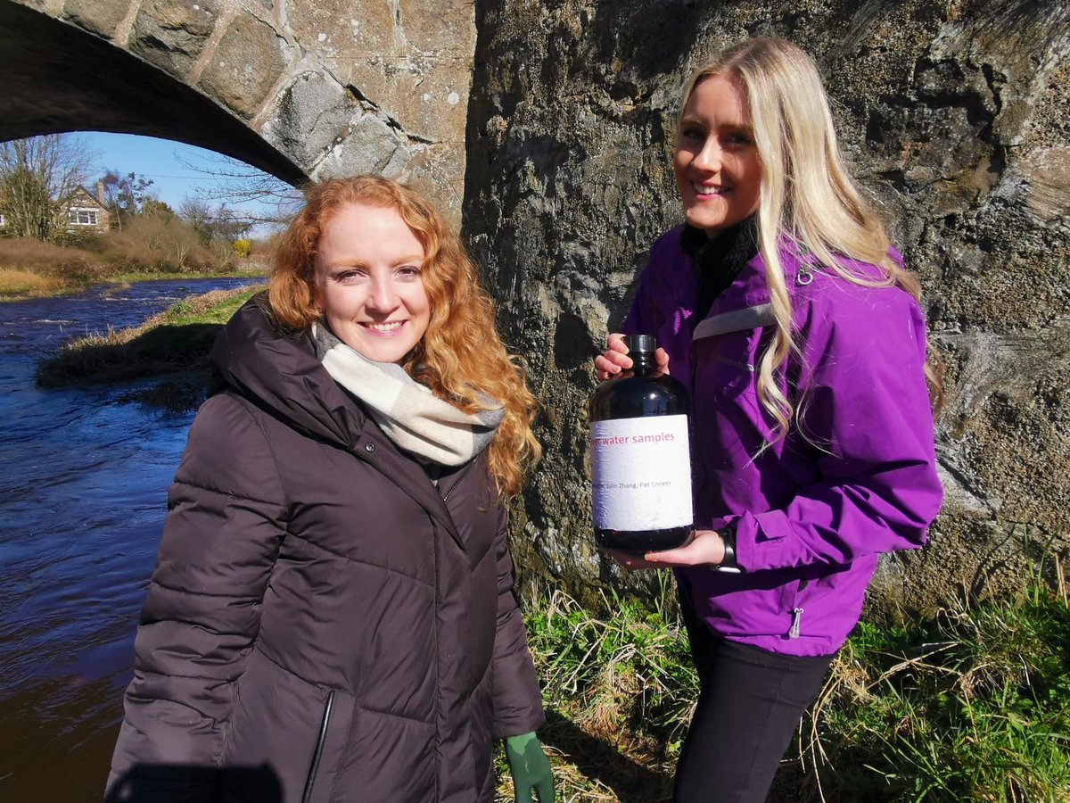 Exciting! @BBCScotland #Landward's @_R0SIE___ Morton came to learn from @Jessica_GomezB about our @HuttonEBS work testing Scotland's #rivers for #pharmaceuticals and other pollutants. 📢Tune in tonight | 🕖 7:30 pm More: bit.ly/4bxkOY4