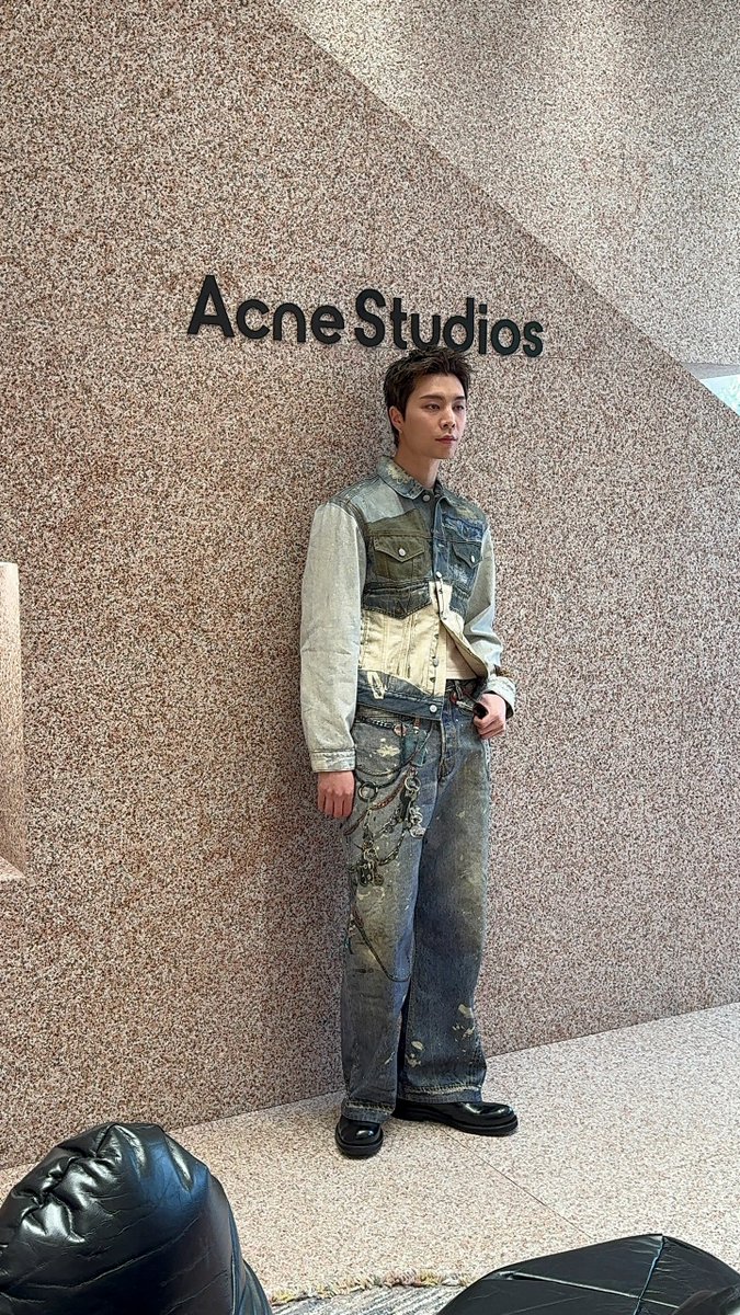 250516 - Johnny Suh at Acne Studios Store (2/2) #JohnnySuhAtAcneStudiosStore #ACNESTUDIOSxJOHNNYSUH #AcneStudios @acnestudios