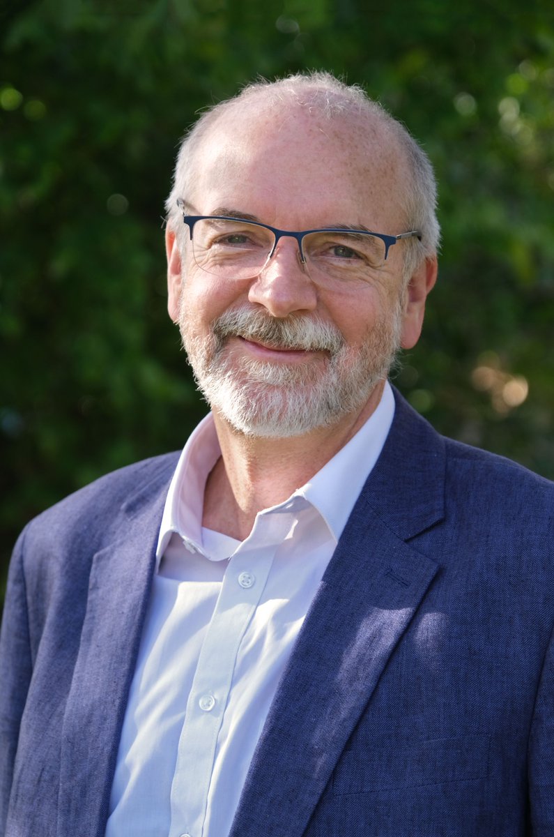 Many congratulations to Professor Sir Andrew Pollard @ajpollard1 Director of the @OxfordVacGroup who has today been elected a Fellow of the @royalsociety Read more: paediatrics.ox.ac.uk/news/professor…