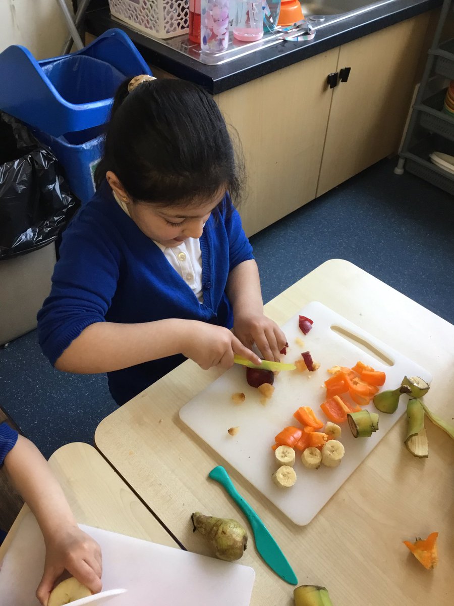 Reception have been reading The Very Hungry Caterpillar. We have been exploring fruit today, learning how to cut it safely. The children have been very careful and there has been some lovely language. “My board is all juicy.” #foodsafety #CL