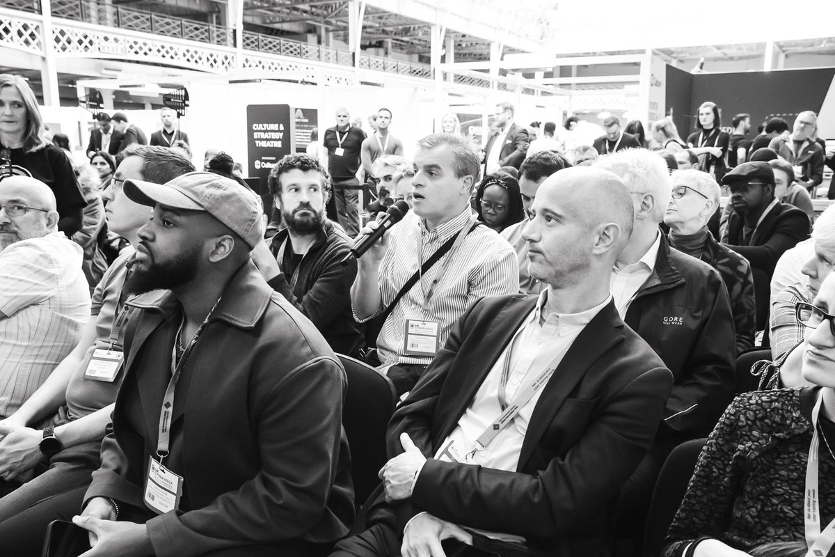 The Razorthorn team had an absolute blast at @UKCyberWeek last month. James Rees's talk on threat intelligence was packed out and it was great to meet up with our peers. Thanks to the ever so lovely @AndreeaTufescu for capturing the day for us.