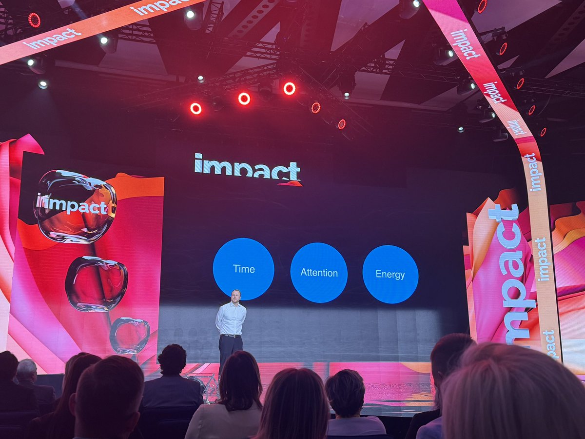 Sylwia Kopczyńska (@skopczynska) on Twitter photo <a href="/Chris_Bailey/">Chris Bailey</a> opened the 2nd day of <a href="/ImpactCEE/">Impact CEE</a> talking about some interesting tips, e.g., 5 sentences emails, using grey scale on phone screen 🤔🙂 <a href="/Chris_Bailey/">Chris Bailey</a> opened the 2nd day of <a href="/ImpactCEE/">Impact CEE</a> talking about some interesting tips, e.g., 5 sentences emails, using grey scale on phone screen 🤔🙂
