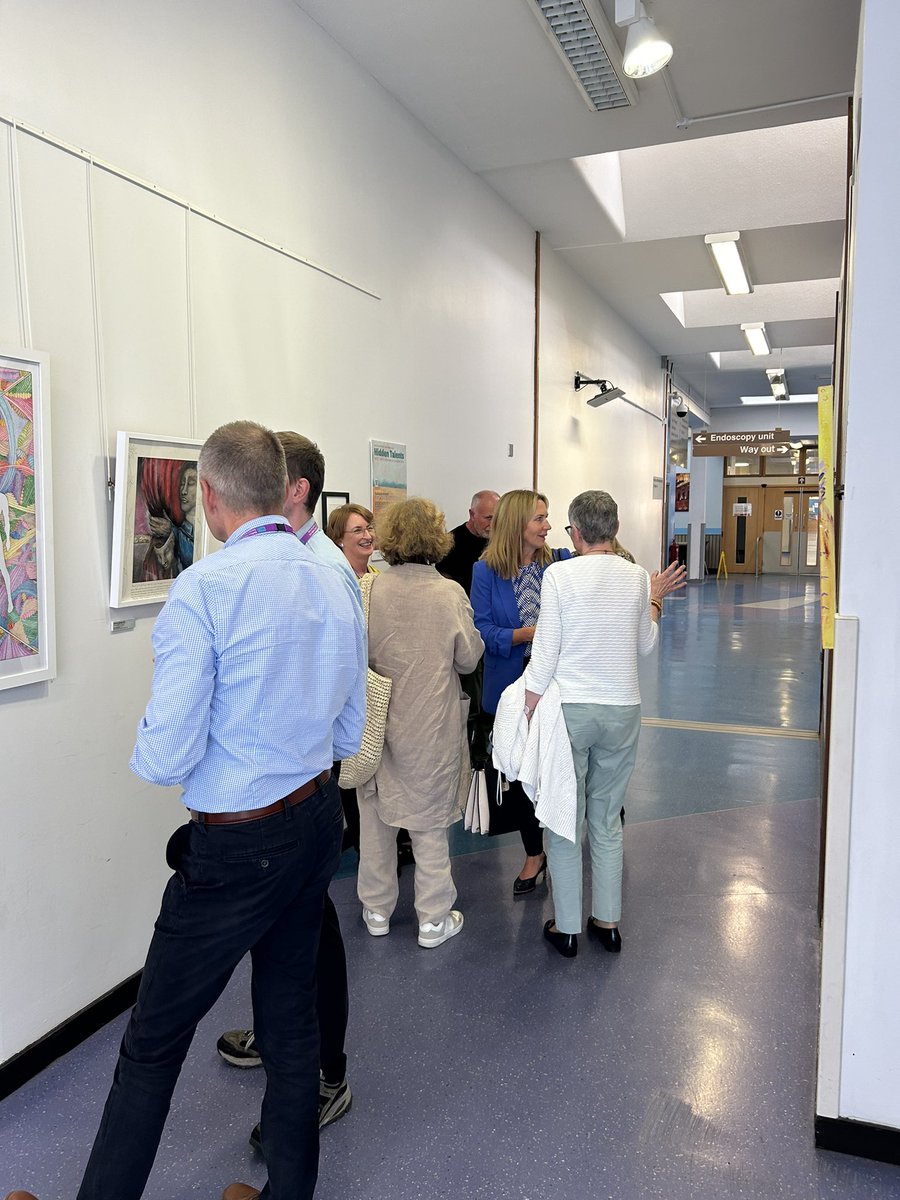 Thank you to everyone who attended the Hidden Talents Exhibition launch yesterday evening 🖼🎉 The exhibition is displayed in the Tower Gallery, Belfast City Hospital. Why not pop in and take a look for yourself ☺️ #artsinhealth #artscareni #staffwellbeing #belfasttrust