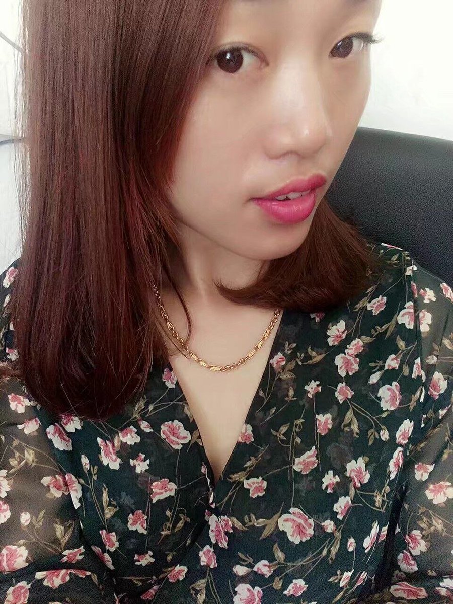 lvmaolu's tweet photo. 有认识我老婆的吗？ https://t.co/ZEoAC17ptR