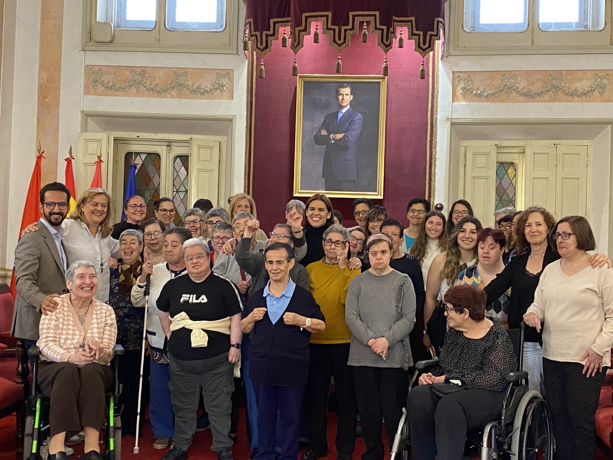 🗞️Las mujeres de Fundación Astier visitan el @AytoAlcalaH y se reúnen con la alcaldesa @JudithPiquet. 📸Un encuentro para reconocer a la entidad e interesarse por 'Villa Delta', un proyecto innovador para transformar el concepto clásico de residencia. ℹ️plenainclusionmadrid.org/noticias/mujer…