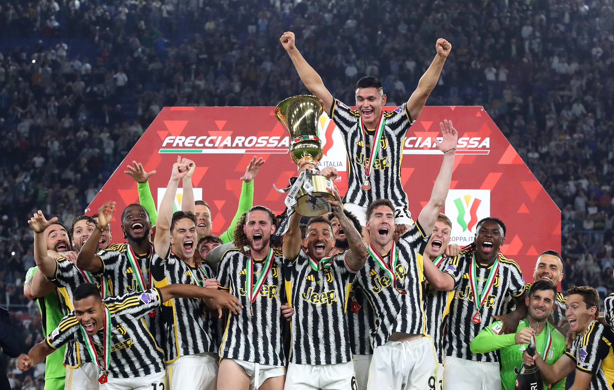 #AscoltiTv Boom d’ascolti per la finale di #CoppaItalia. “@Atalanta_BC-@juventusfc” domina la prima serata con oltre 7.170.000 spettatori totali e il 33.77% di share (37.7% di share attiva). Il match ha toccato picchi di 7.711.000 spettatori e del 40% di share.