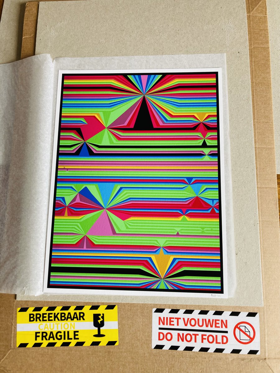 serendipityarty's tweet image. Another special delivery, from Amsterdam to La Rochelle, France :
Fold #364 . Thx @rudxane1