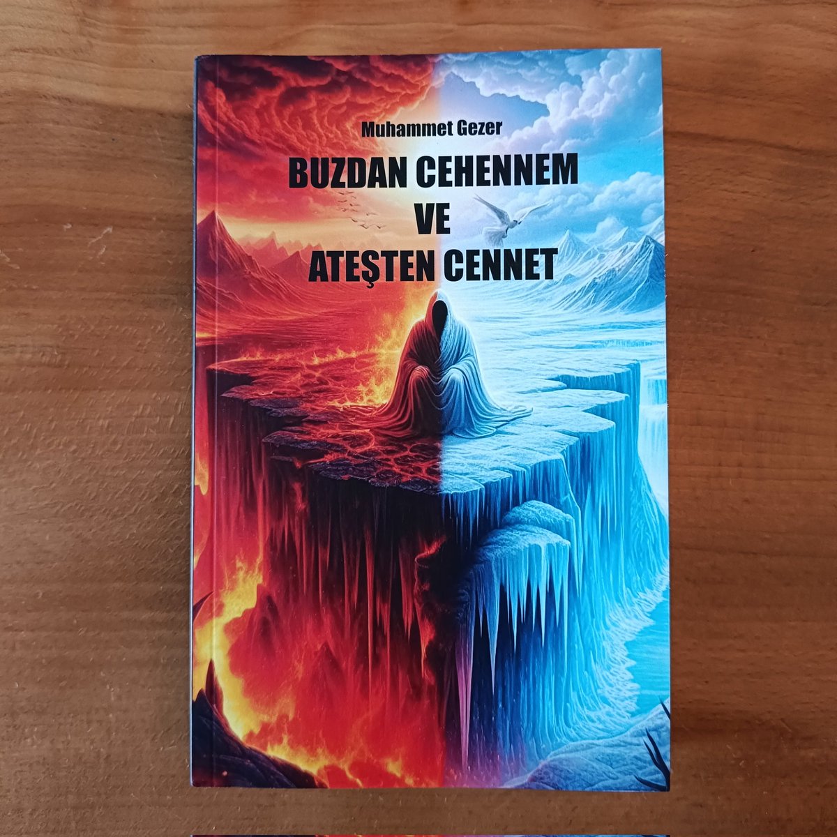 Sevgili Muhammet Gezer'in yeni romanı birkaç gün önce elime ulaştı. Muhammet kardeşimi Türkçü bir şair olarak tanıyoruz. İlk romanını bir çırpıda okudum. Teşekkür eder, devamını dilerim. Okuyun, okutun...