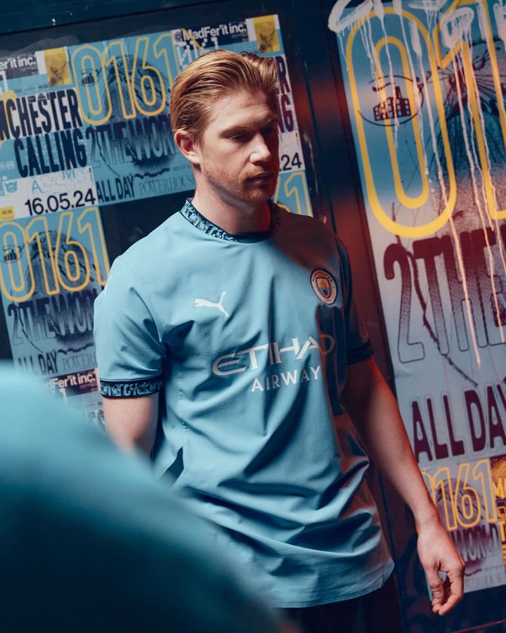 2024/2025 kit look sharp on Kevin de bruyne 👑 Looking forward to amazing season ahead 👌 Man city 💙 CITYZEN 💙