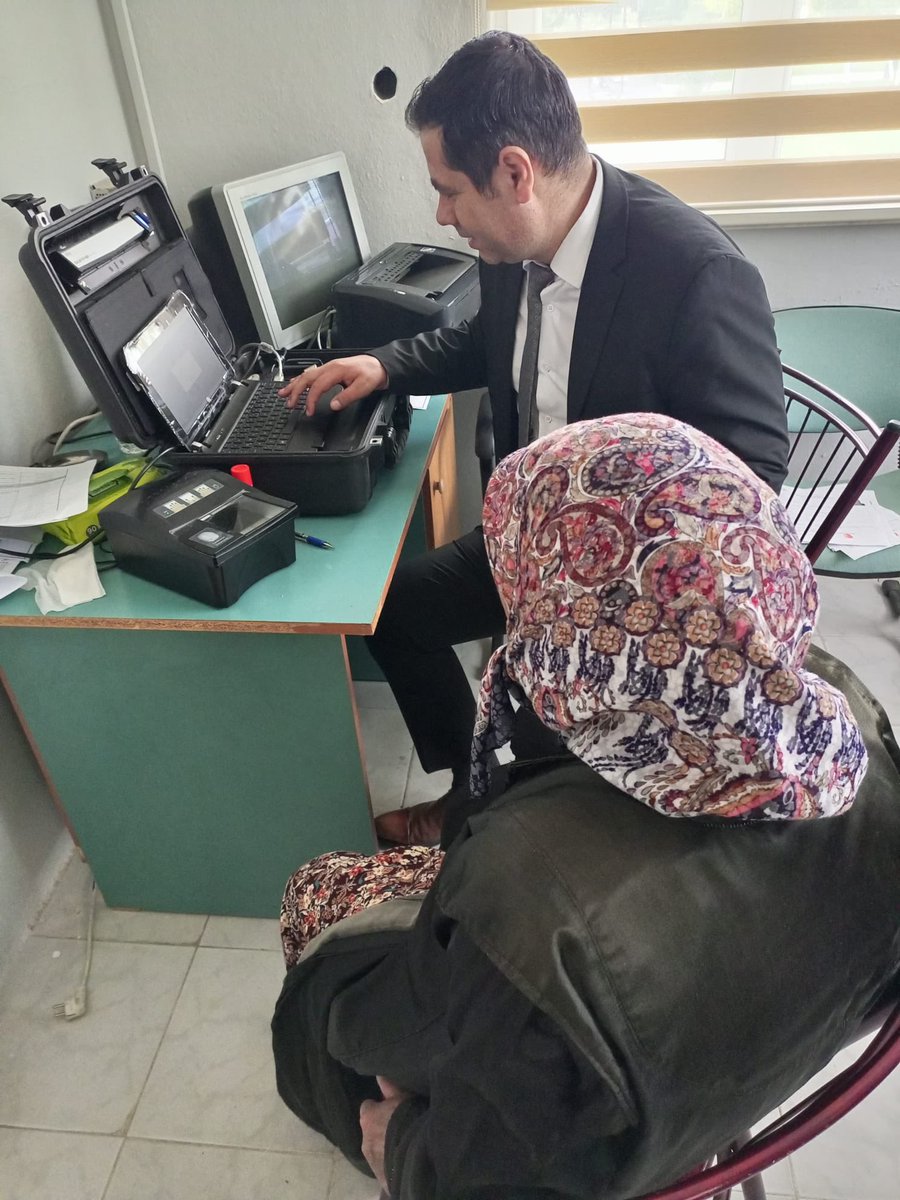 Bugün Küçükşapçı köyünde T.C.K.K. başvurusunda bulunamayan vatandaşlarımızın başvurularını #adretstenüfushizmeti kapsamında almak üzere hizmetinizdeyiz. 

#hayatınızınheranında

<a href="/TCHavranKymkmlk/">Havran Kaymakamlığı</a> 
<a href="/MahmutKececi61/">🇹🇷Mahmut KEÇECİ🇹🇷</a> 
<a href="/AsliKorunc/">Aslıhan Korunç</a>
