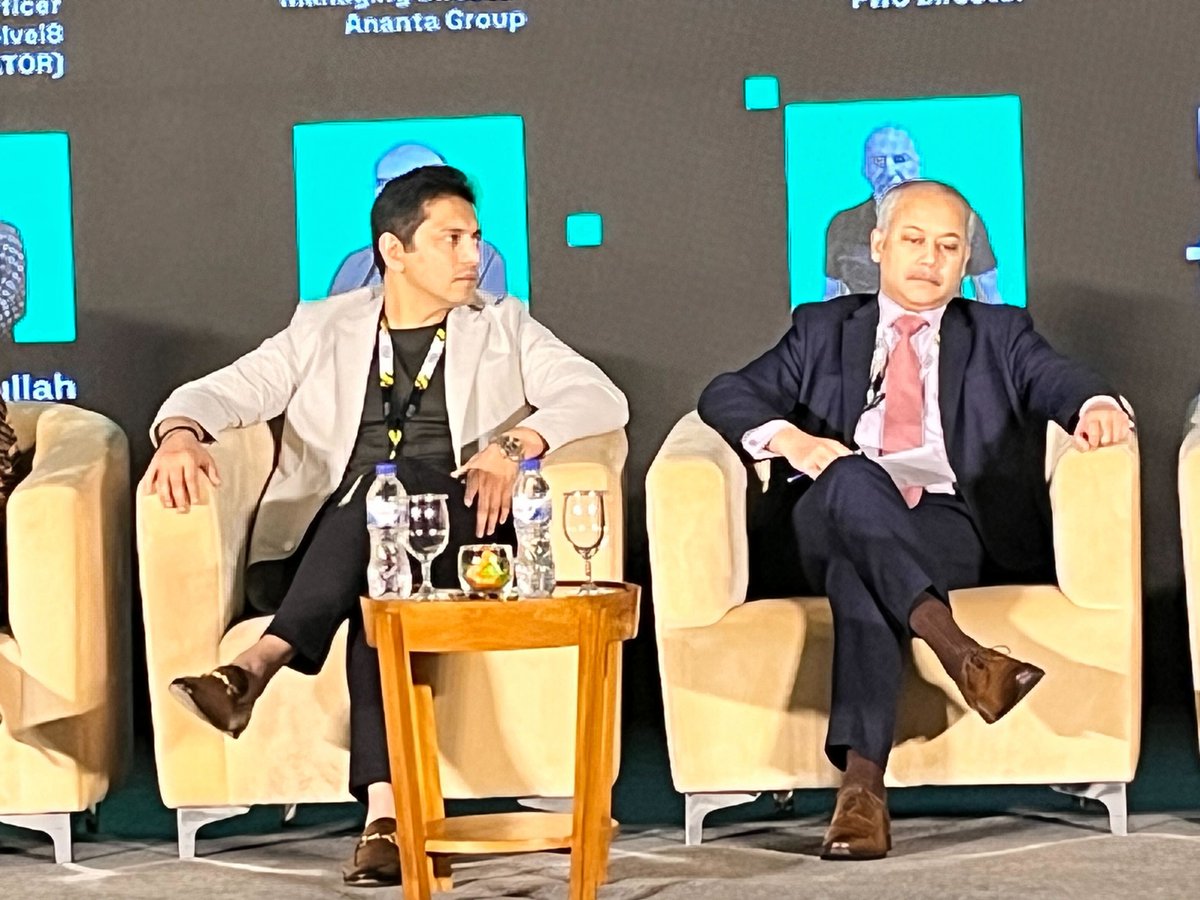 apparel_res's tweet image. FTW Dhaka&apos;s second panel, powered by CLO, focused on streamlining manufacturing complexities through tech-driven solutions. Emphasized user-centric, modular, scalable tech for effective problem-solving.

#fashiontechweek #ftw #bangladeshevent #fashiontech #fashiontechnology