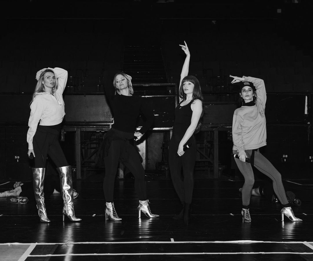 Rehearsals? Done 💋
Choreography? Ready 🪩
Outfits? Fitted ✨
Girls? Aloud 📣

#TheGirlsAloudTour begins tomorrow! We’ve been working so hard to make this show special for all of you 💋

Comment with the city you’re coming to below ✨

bit.ly/thegirlsalouds…