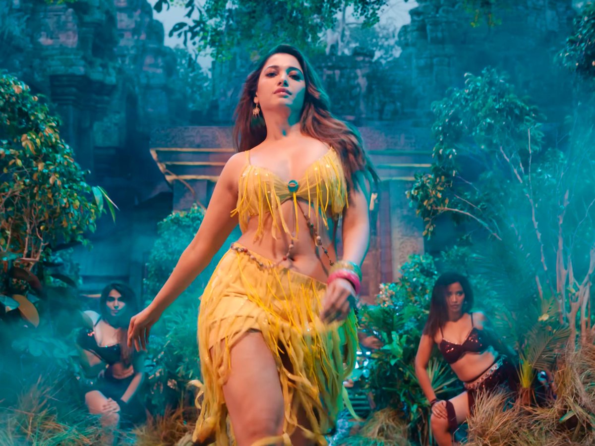 4K HD Stills!!  #Aranmanai4 📸

#Achacho Photo Shoot 🤍💃🧵
@tamannaahspeaks #Tamannaah 🫶