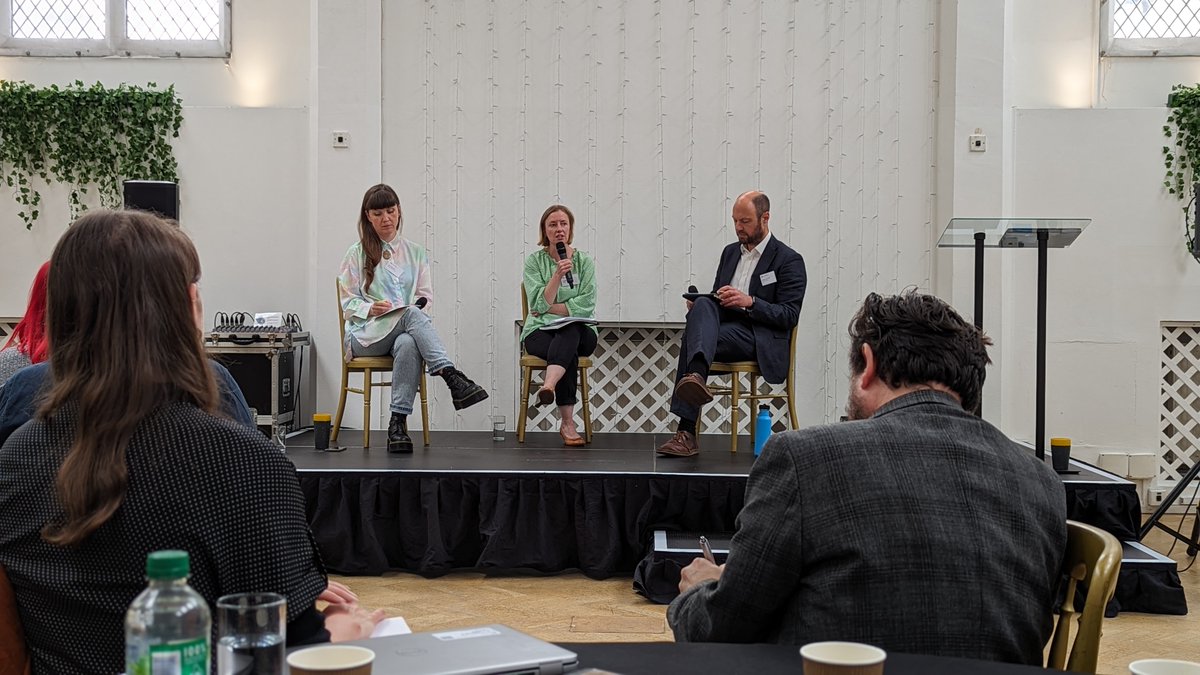 Insightful session with Alastair, our programmes director, Sara Edmonds @NatRetrofitHub and Jo Wheeler @UKGBC speaking about innovative approaches and best practice in facilitating #retrofit projects with #LocalAuthorities. #HomeRetrofit #RetrofitActionWeek