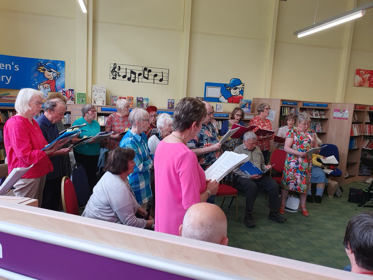 Library choirs are to be expanded by @gloslibs to help combat loneliness and isolation among the over-60s. Read more here: orlo.uk/library_choirs… @TNLComFund