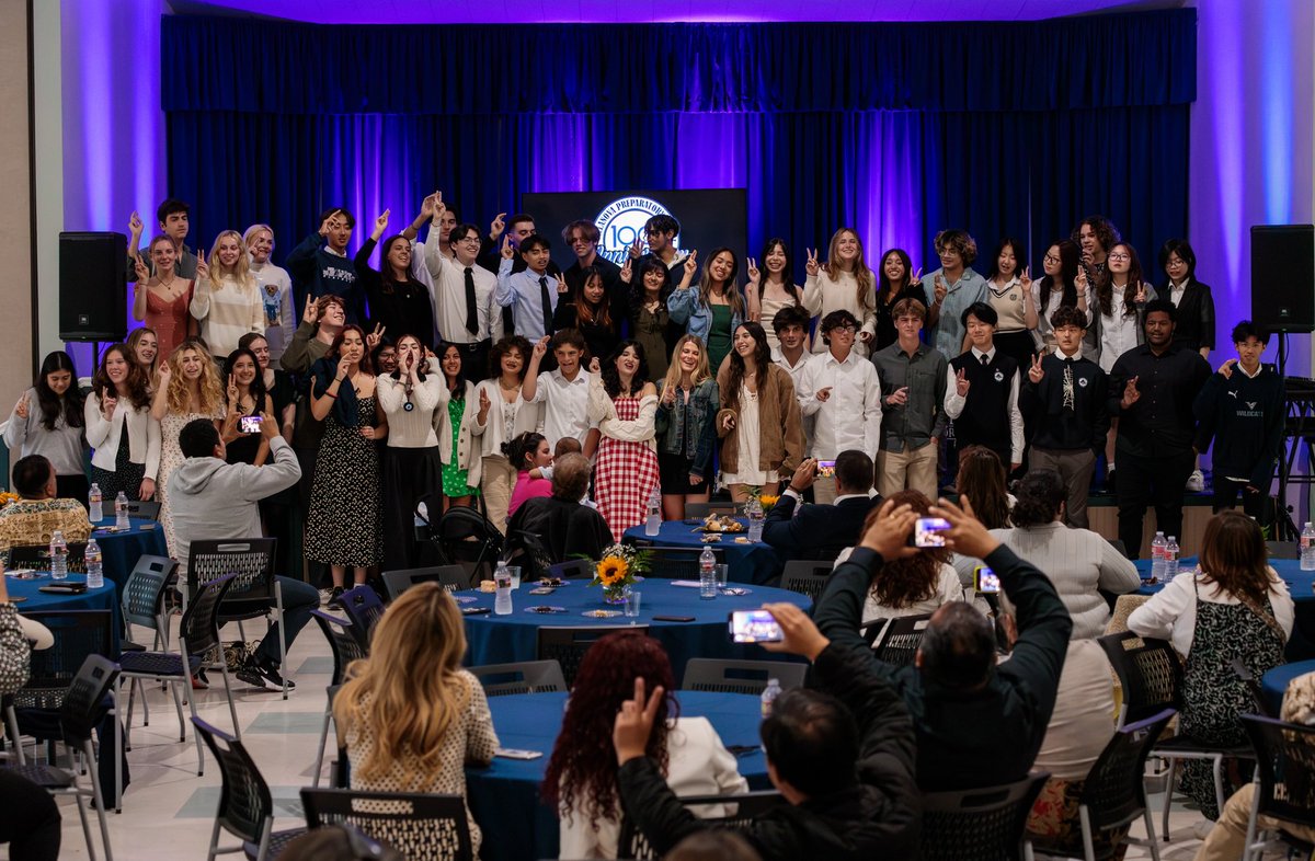 Last night we celebrated our Juniors with a mass and dinner as they rise up and take on a leadership role as the Senior class at Villanova next year!

#leadership #juniors #seniors
