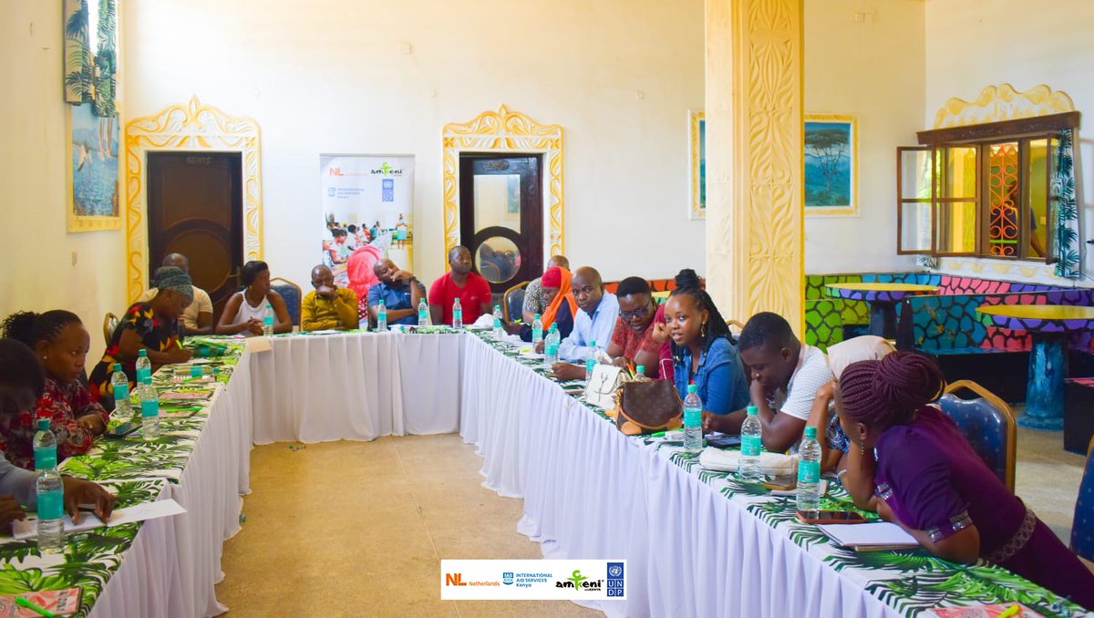 IAS_Kenya's tweet photo. A forum held with Malindi Human Rights Defenders and the Court Users Committee members, to discuss on pertinent #humanrights issues including the challenges encountered. The discussions also aimed to identify  solutions to address these issues and create positive impact. https://t.co/QdW61T9F5R