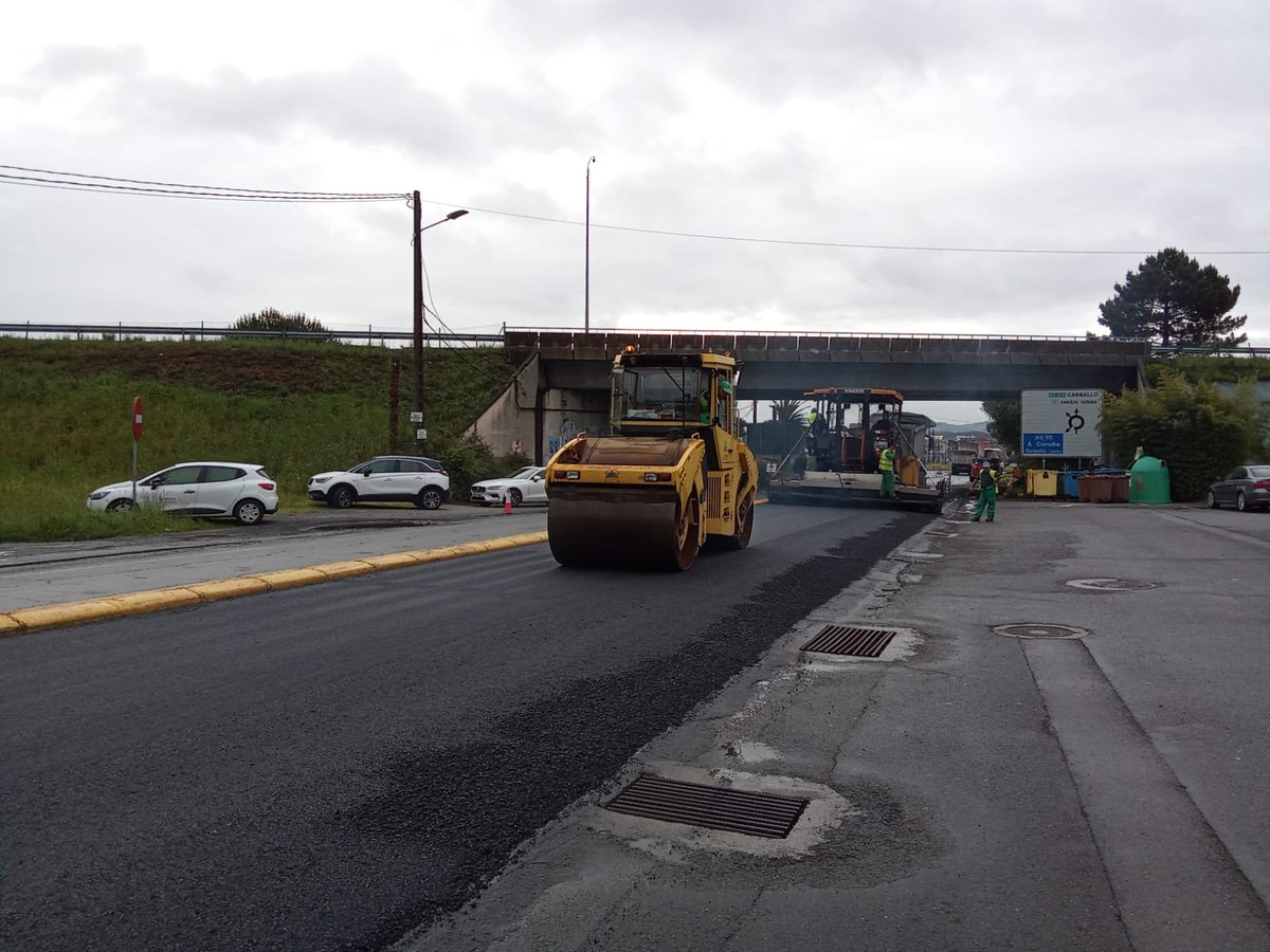 🚧A @Xunta inicia as obras de mellora de firme nas estradas AC-414 e AC-400 en #Carballo, que suporán un investimento de 763.000€ Os traballos están a comezar pola AC-414, onde se acondicionarán 3,6 km de lonxitude, co fin de reforzar a #seguridadeviaria nesta contorna