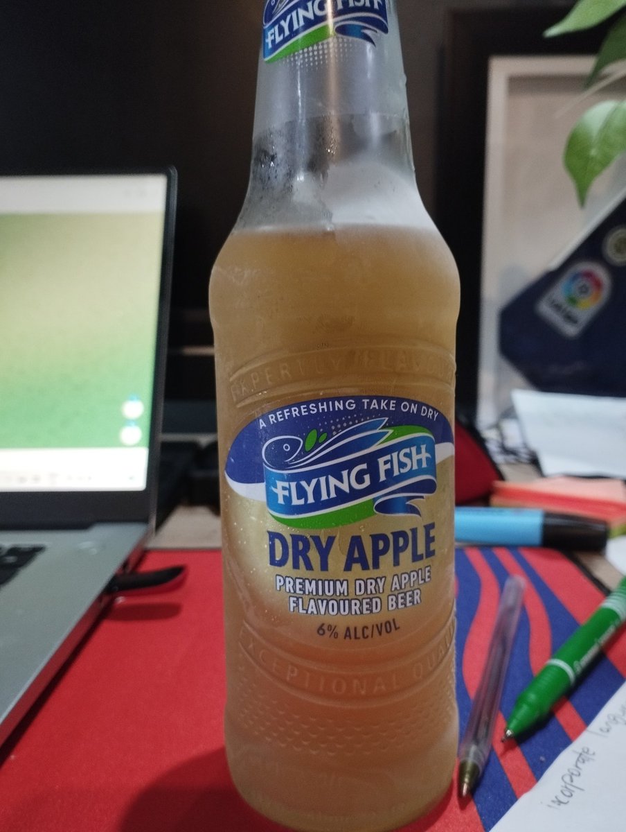 Dry Apple for me 🙌 #WhatTheFlyingFish