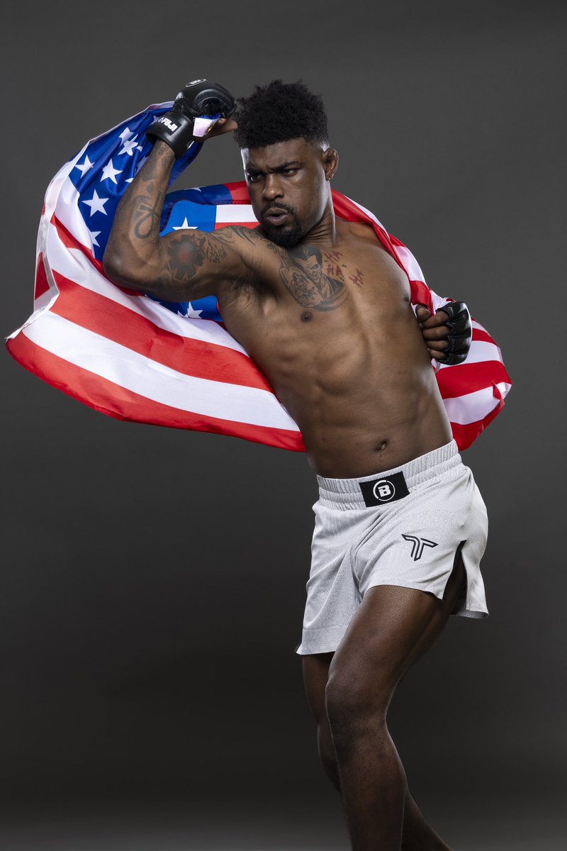 BLUE ま*ー様 MMA GROVE OFFICIAL / BELLATOR