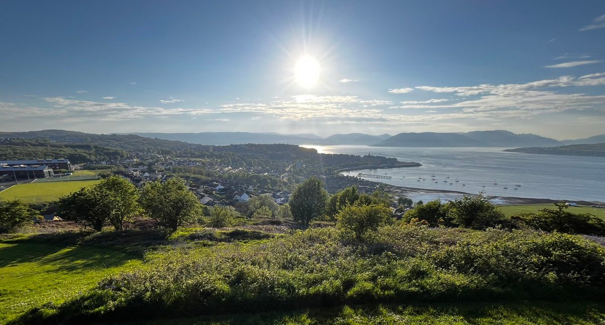 LearnerWcs's tweet photo. Tyler was out and about at the weekend . He made good use of the excellent weather with great photos of Gourock, the Firth of Clyde and hills beyond #FreeFrenchMemorial #LyleHill #CrossOfLorraine https://t.co/T2jFBy9lcv