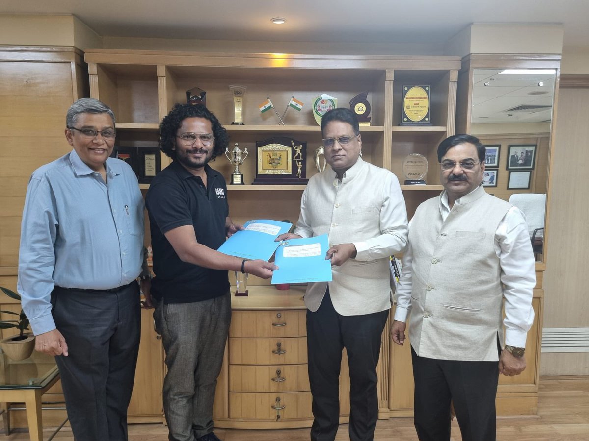 drusawasthi's tweet photo. IFFCO has initiated Drone as a Service (DaaS) scheme for spraying Nano Fertilisers and other products for the crops across the country covering 400 lakh acres in 2024. In this scheme, IFFCO will pay ₹100/acre and rest amount will be paid by the farmers taking the service of Agri Drone. In an ongoing process, A Memorandum of Agreement (MoA) has already been signed with leading Agri Drone service providers for the spray of 100 lakh acres. IFFCO has already trained more than 1500 rural entrepreneurs across the country who can operate Agri Drones. Congratulations and Best Wishes for the work done by IFFCO’s Sh. @akgupta63 and his entire Agri Drone team for this successfully undertaking this project.