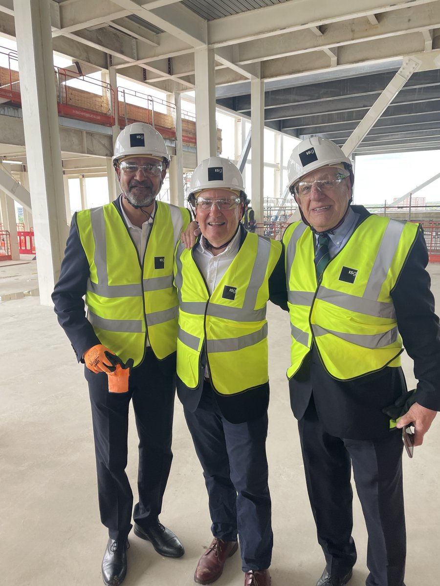 The Chamber CEO Andy Sharma and Kim McGearty, Chamber Manager were pleased to be a part of <a href="/ColtDataCentres/">#ColtDCS</a> #ToppingOutCeremony on their Hayes site and were joined by Mike Langan (retired Chairman of the Chamber) and Nigel Cramb, LBH, Planning, Regeneration and Environment team.