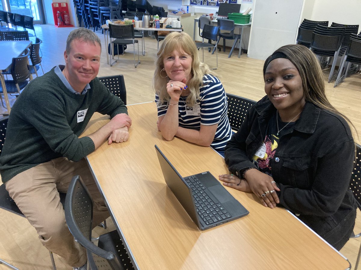 LambethPhoenix's tweet photo. It’s #PhoenixBookAward quiz time… and we have a late team entry! But can the authors beat the students?! https://t.co/qULcQWfsXD