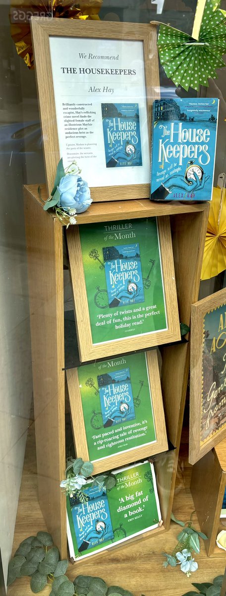 #TheHousekeepers are making quite a display of themselves at @WaterstonesWell @AlexHayBooks @headlinepg #booklover #bookblogger #BookTwitter #booktwt #booktok #bookboost #bookstagram #booksworthreading
