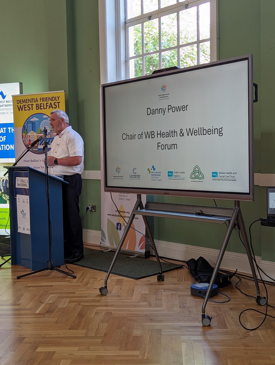 🗣️Chair of the West Belfast Health and Wellbeing Forum Danny Power introducing our speakers.
