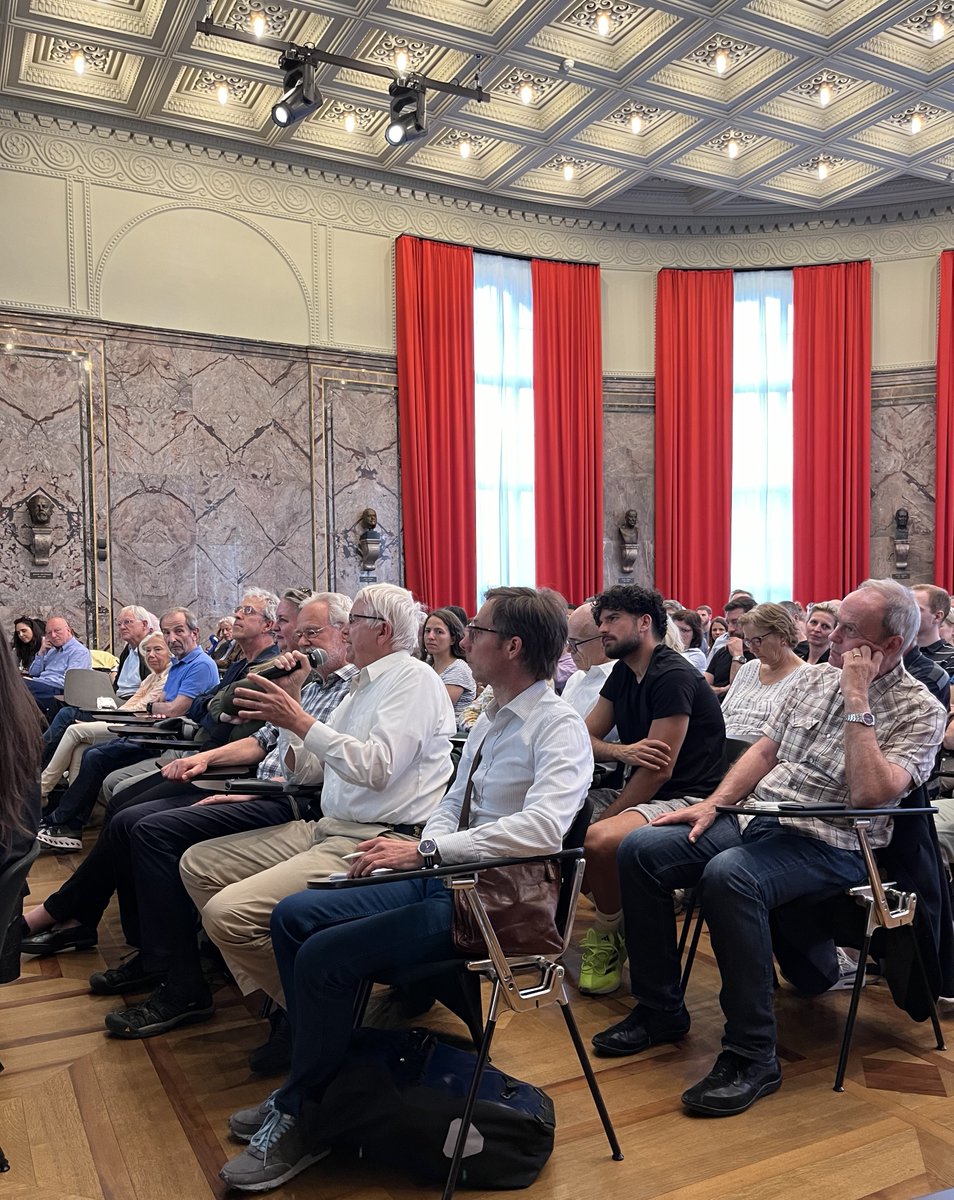 An insightful presentation from behavioral economist Ernst Fehr on 'The human quest for fairness and equality', followed by a panel discussion with @RonjaJansen, former leader of @JusoSchweiz and a member of Landrat Basel-Landschaft and Matthias P. A. Müller, leader of