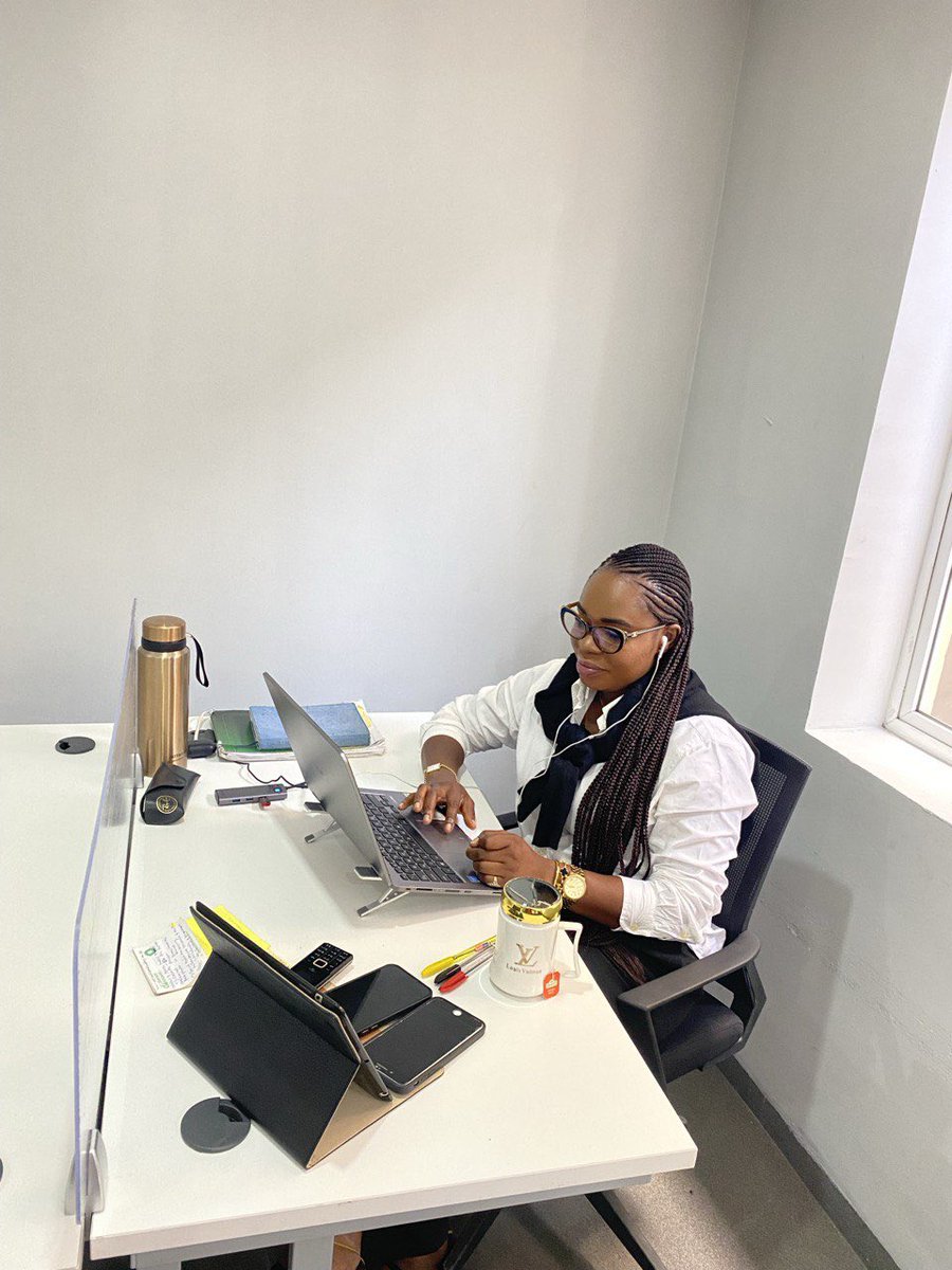 Thankful for Thursday, start your day with a grateful heart and don't forget it's never too late to reserve your spot with us. You can call us on 08177101010 #workspaces #workspaceinportharcourt #officespaceforrent #officespaceforlease #dedicateddevelopers #coworkingcommunity