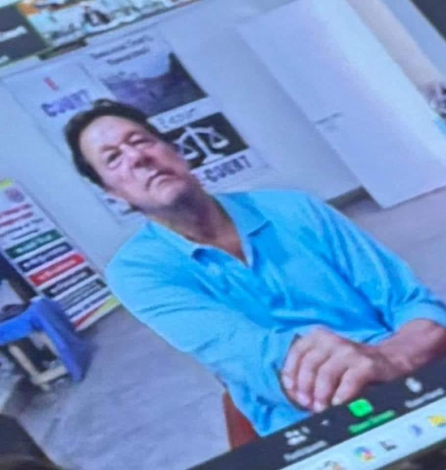 ویڈیو لنک پیشی: عمران خان کی ایک اور تصویر سامنے آگئی