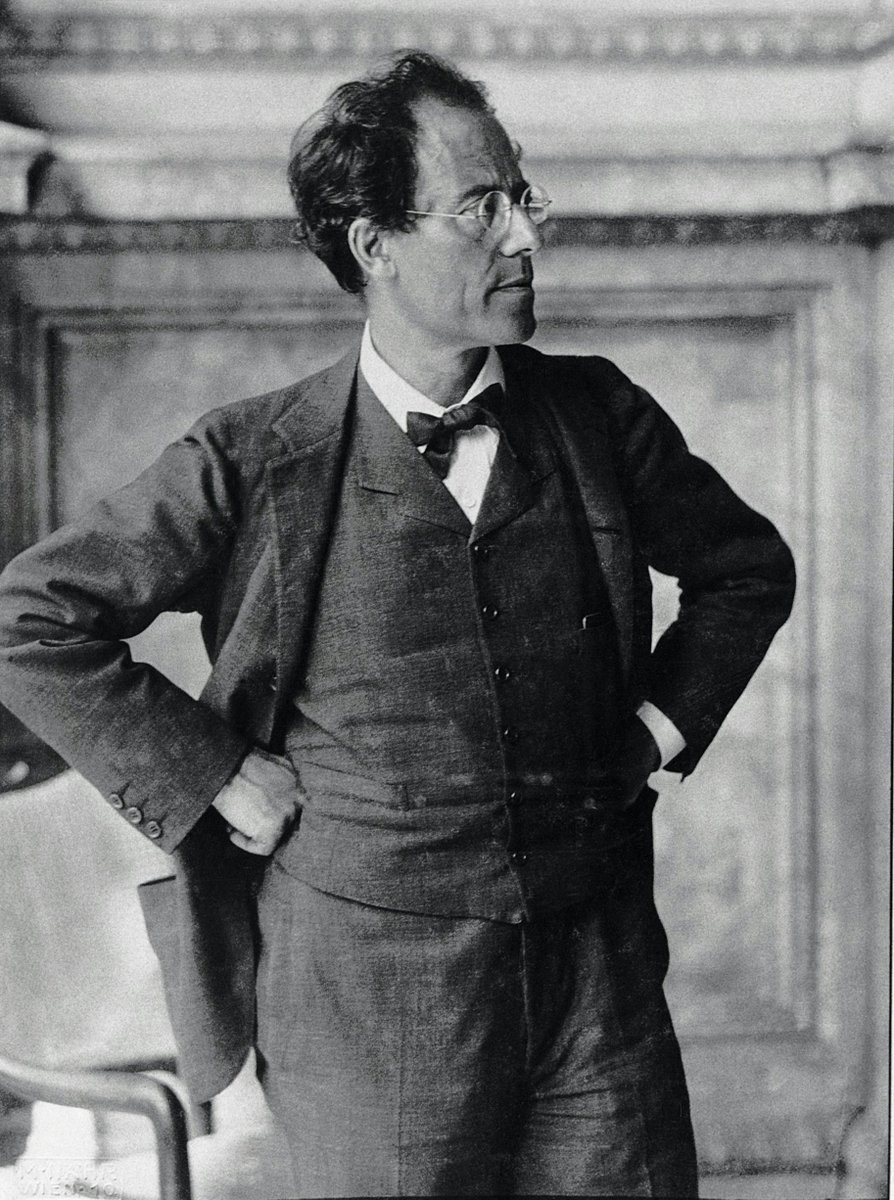 #lecompositeurdujour
'Mon temps viendra'.
18 mai 1911, Gustav Mahler meurt à Vienne, sans avoir réussi totalement à faire accepter ses œuvres.
Ses symphonies marquées par un romantisme crépusculaire connaîtront un engouement mondial à partir des années 1960.
Une œuvre favorite ?