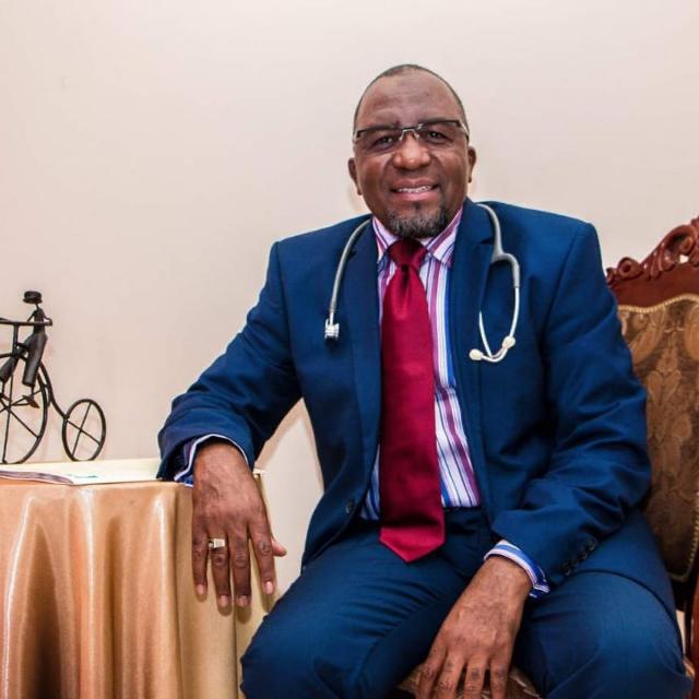 SMU ALUMNUS | Professor Mashudu Tshifularo is an Otorhinolaryngologist (ENT) Surgeon who developed a pioneering surgical procedure using 3D-printed middle-ear bones and the first surgeon on earth to perform the world’s first ear transplant surgery.