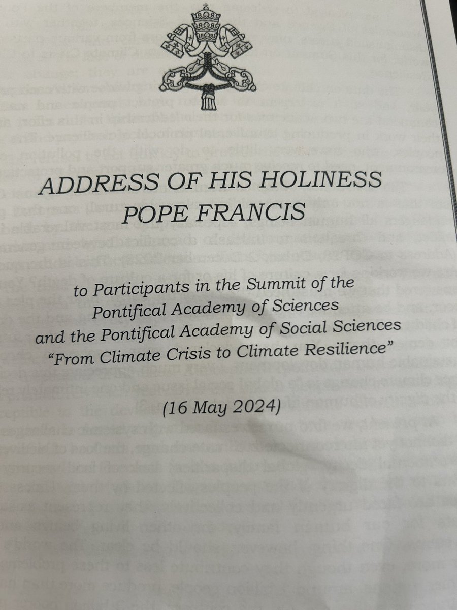 Day 2 at the Vatican Summit @PontAcadLife about climate resilience. Today Mayors and Governors Summit, starting with powerful and inspiring address by the Holy Father @Pontifex urging for a synergy of cooperation and global solidarity to sort this planetary crisis.