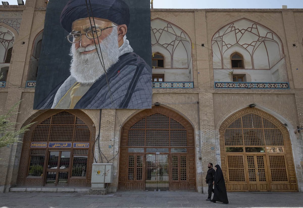 50,000 out of Iran’s 75,000 mosques have closed their doors.

Iranian people trying to get rid of lslamic regime!