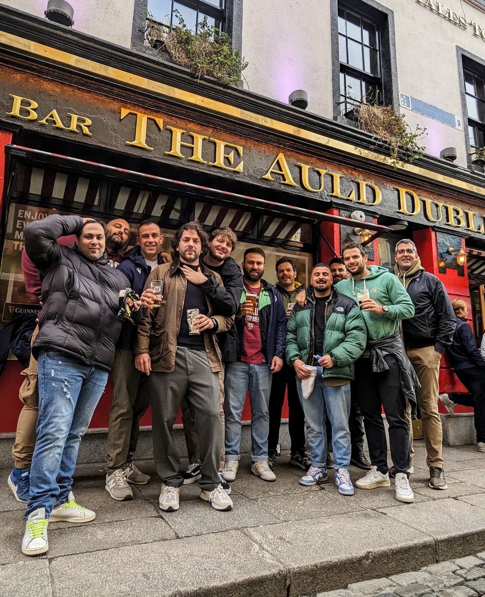 We love to see it 😍

Thank you @LoveTempleBar for capturing and sharing this fantastic photo of some of our happy customers ❤️

#theauldddubliner #pub #templebar #dublin #dublinpubs #lovetemplebar #happycustomers