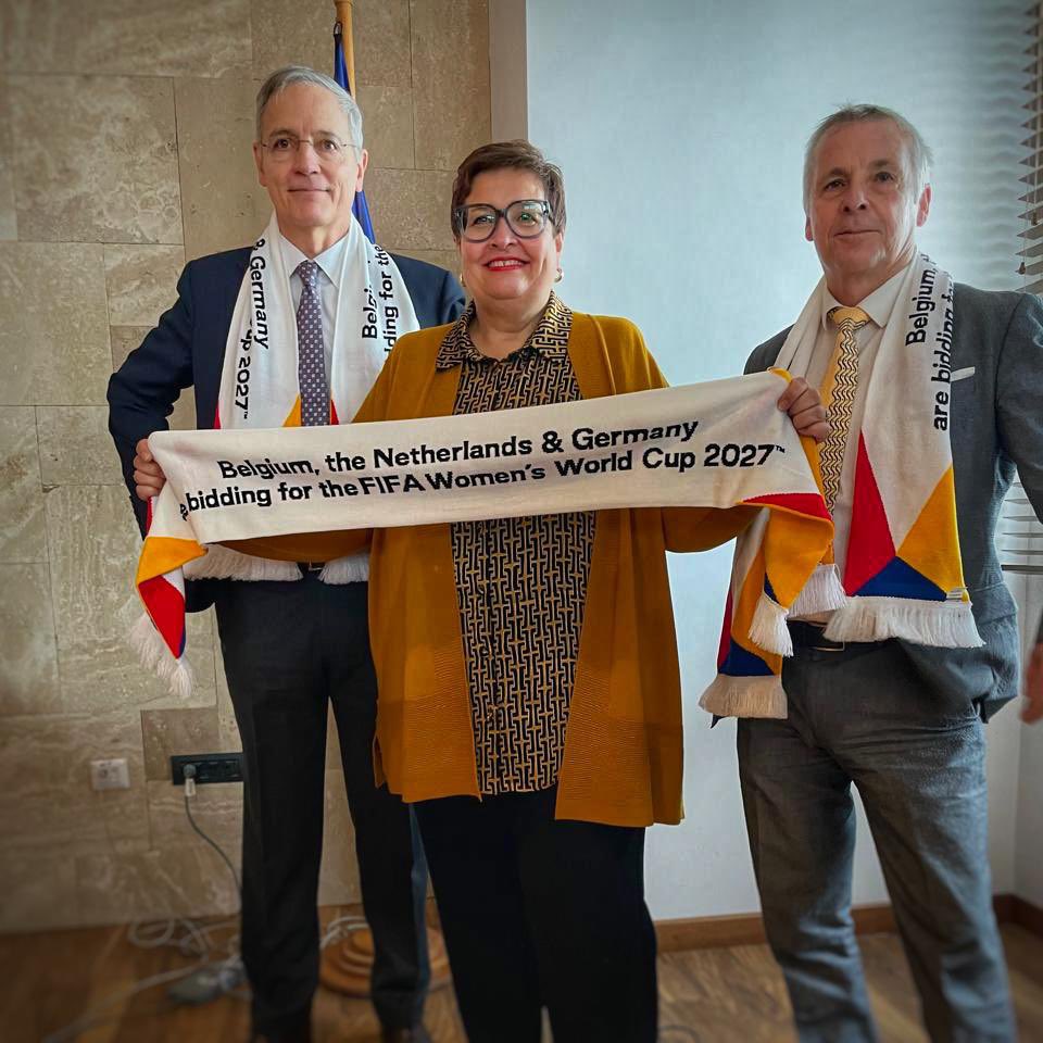 Tomorrow, the vote is on! 🗳️ We want to break the ground together 🇧🇪🇳🇱🇩🇪 for a new level of excitement for women's football ⚽️ in the world! 🌍 We count on @FFK_KS's vote to make @bng2027 happening and to have the big tournament 2027 in Europe!🏆