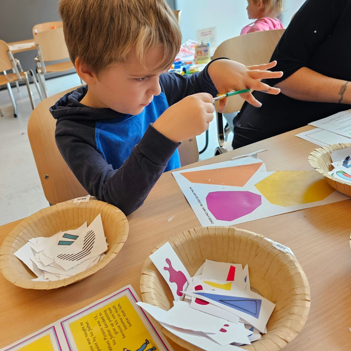 There are a few places left for #EarlyYears Explorers on Monday.  Your child will have the opportunity to explore their creativity and develop essential skills in a hands-on and interactive environment. Mon 20th May | 10am | £3 per child skiptontownhall.co.uk/whats-on/early… #MuseumLearning