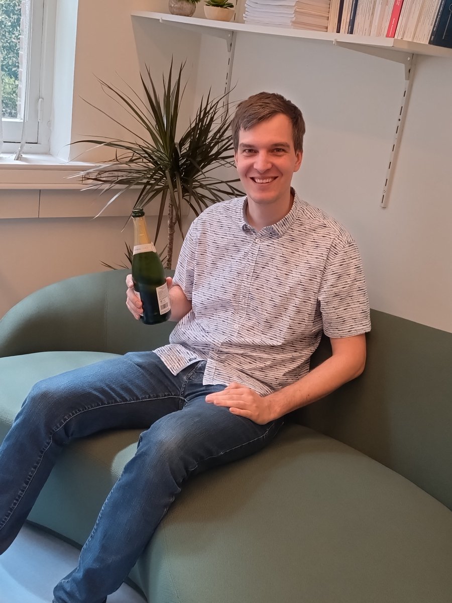 Many congratulations to @HansGerstmans for being awarded a senior @FWOVlaanderen postdoctoral fellowship!! 🥳👏 Looking forward to the collaboration with @lammertyn_lab and @ColindaScheele! @BiologyKULeuven @VIB_microbes @vib_ccb @biosystkuleuven
